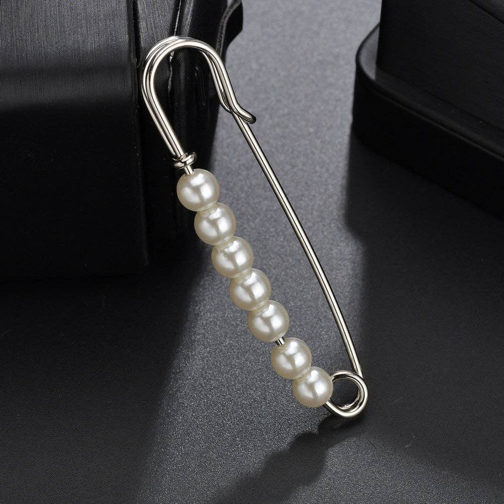 A BIT EXTRA - Geometric Gold and Silver Brooch Pin with Large Pearl » A BIT EXTRA - Geometric Gold and Silver Brooch Pin with Large Pearl